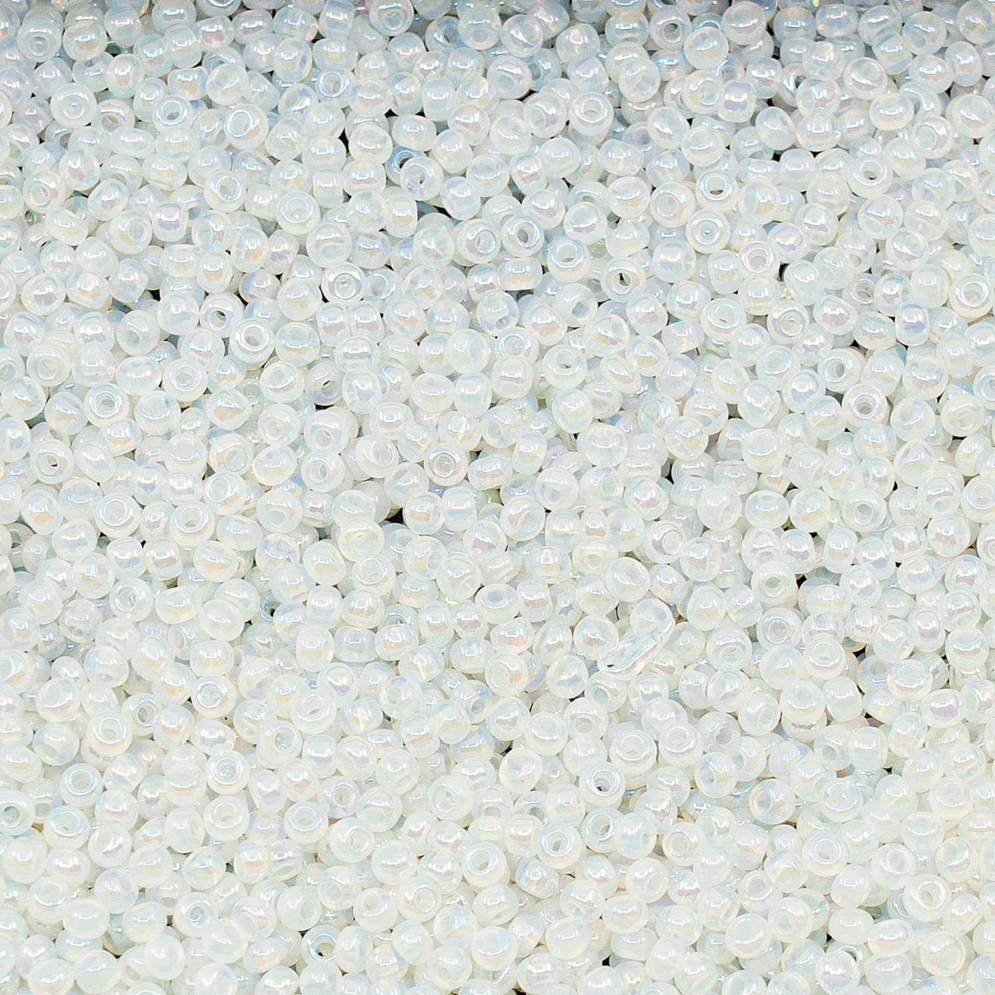 OUTLET 10 grams Preciosa Ornela Seed Beads, Round Hole, Loose, 10/0, alabaster white, rainbow, lustered (57206), Glass, Czech Republic