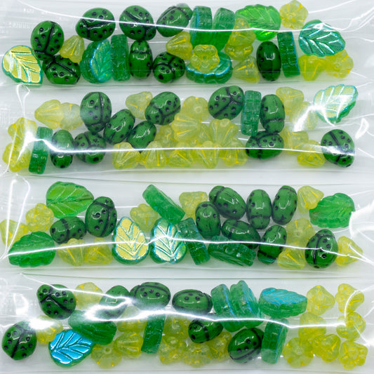 OUTLET 10 grams Glass Bead Mix By Kids, size mix, Green Ladybird (green-ladybird), Glass, Czech Republic