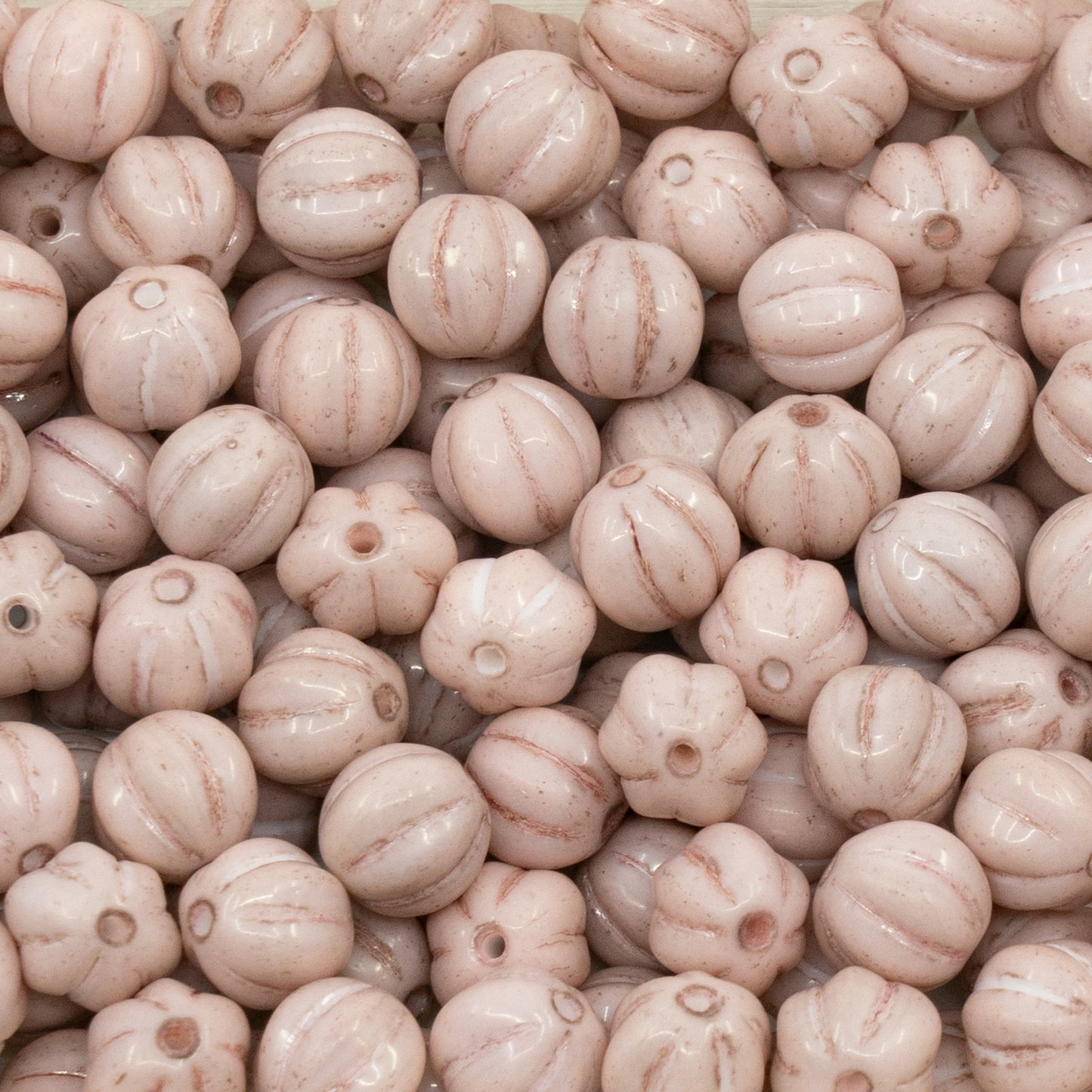 OUTLET 50克瓜形珠，8 x 8毫米，白色光泽淡紫色（02010-14494），玻璃，捷克共和国