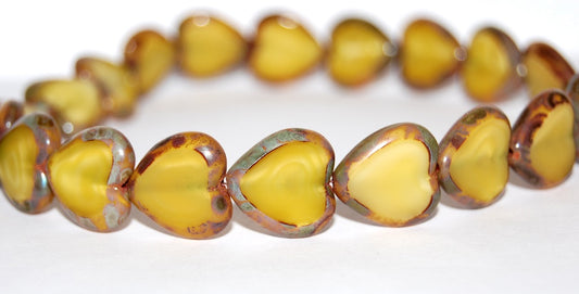 アウトレット 10グラム テーブルカットハートビーズ、16 x 15 mm、シルキーイエローピカソ（84040-43400）、ガラス、チェコ共和国