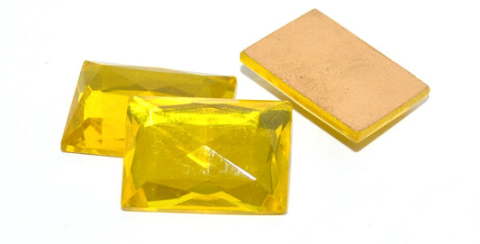 长方形平底刻面凸圆形宝石，Yonquille 箔饰（YONQUILLE-SIMILIZATION），玻璃制品，捷克共和国 ~ STRANDED