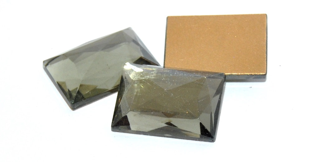 长方形平底刻面凸圆形宝石，黑钻镶嵌（BLACK-DIAMOND-SIMILIZATION），玻璃，捷克共和国 ~ STRANDED