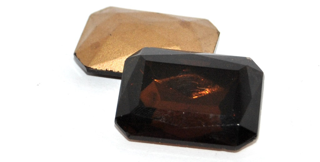 オカゴンエメラルドカット長方形ポイントバックファセットカボション、スモークトパーズフォイル（3022-SMOKE-TOPAZ-SIMILIZATION）、ガラス、チェコ共和国～STRANDED