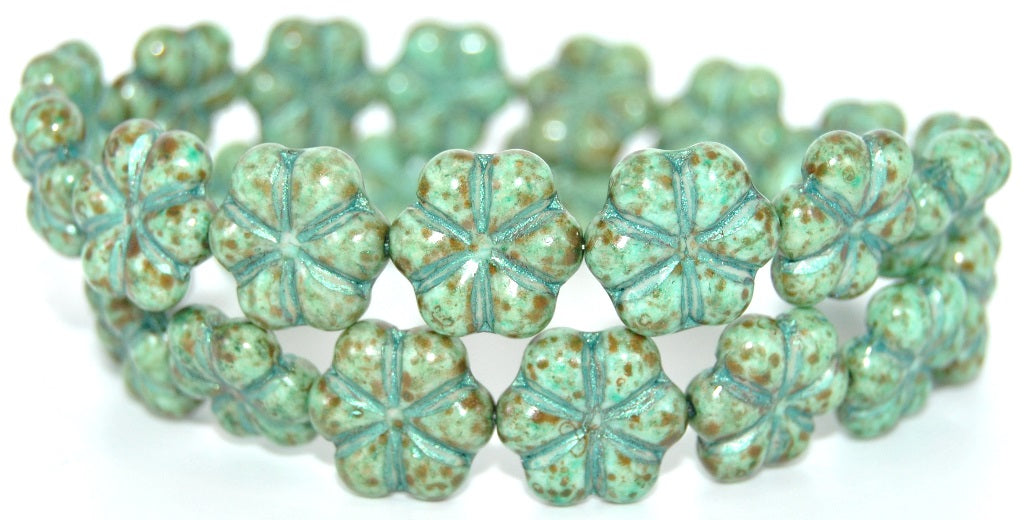 アウトレット 10グラム 6枚の花びらフラワープレスビーズ、ホワイトステイン、ライトブルーライン、ライトターコイズ（02010-86805-43811-34309）、ガラス、チェコ共和国