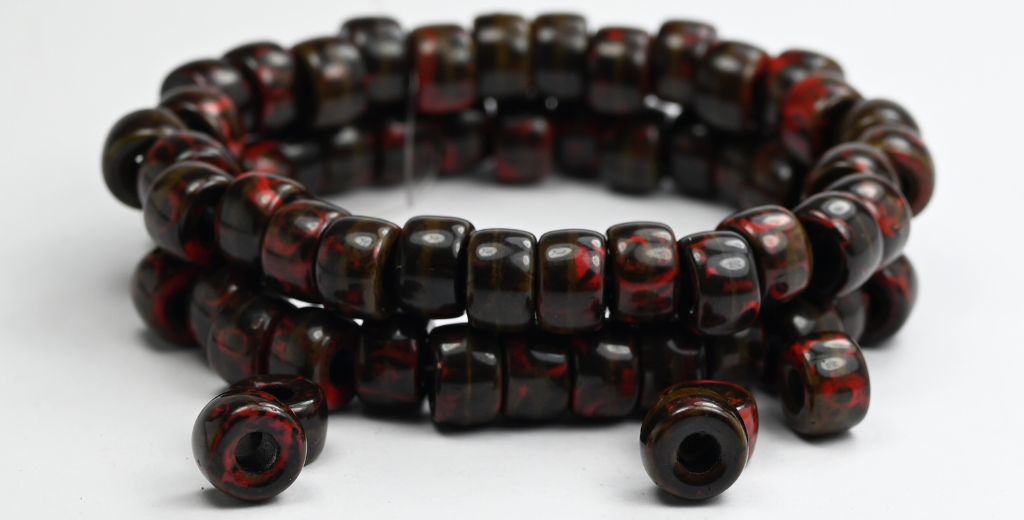 圆形小马百吉饼压制玻璃珠，大孔，不透明红色石灰华 (93200-86800)，玻璃，捷克共和国