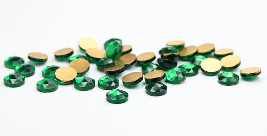 Round Flat Back Cabs, Emerald (EMERALD), Glass, Czech Republic ~ STRANDED
