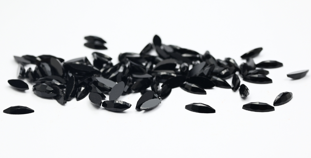 Navette Flat Back Cabs, Jet (JET), Glass, Czech Republic ~ STRANDED