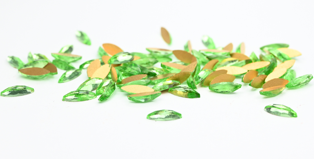 Navette Flat Back Cabs, Peridot (PERIDOT), Glass, Czech Republic ~ STRANDED