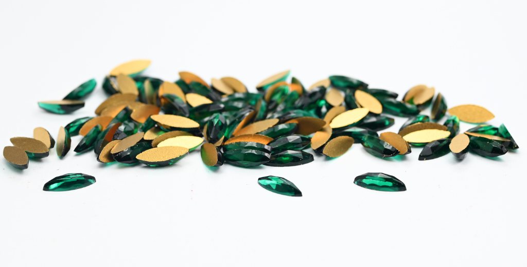 Navette Flat Back Cabs, Emerald B (EMERALD-B), Glass, Czech Republic ~ STRANDED