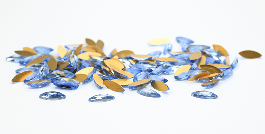 ナベット・フラットバック・キャブ、Lt.Saphire（LT.SAPHIRE）、グラス、チェコ共和国 ~ 立ち往生