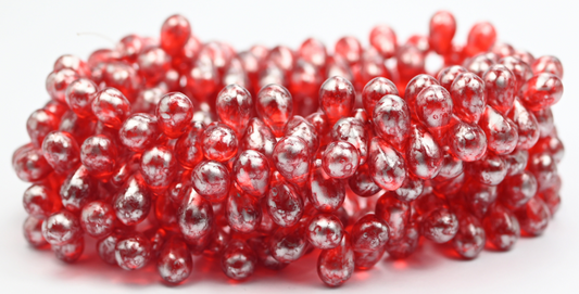 ペアティアドロッププレスガラスビーズ、ルビーレッドシルバースプラッシュ（90080-86700）、ガラス、チェコ共和国〜STRANDED