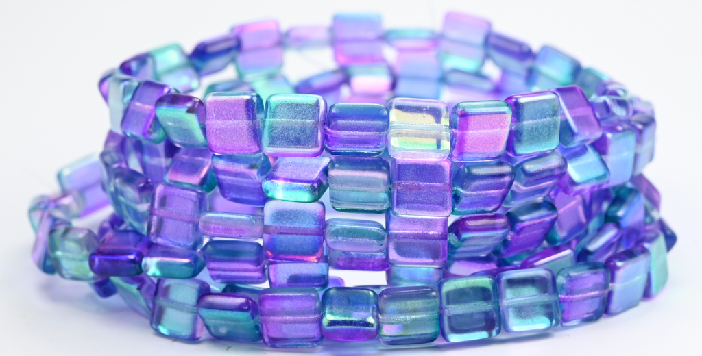 扁平方形压制玻璃珠，水晶光泽蓝紫色 (00030-48123)，玻璃，捷克共和国 ~ STRANDED