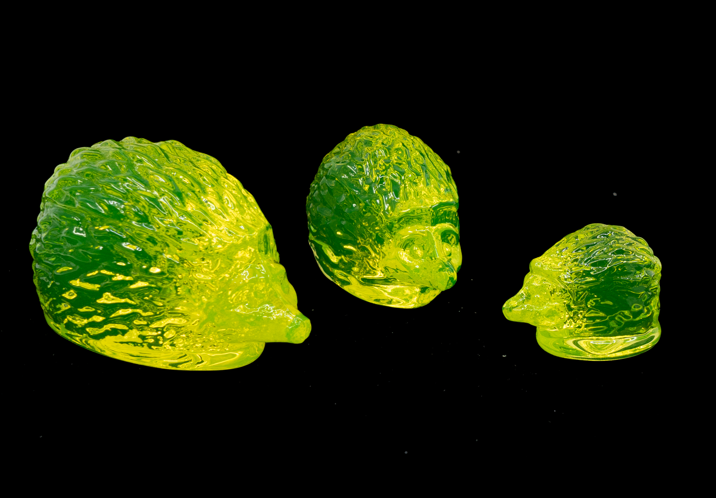 Uranium Glass Hedgehog – Handmade UV-Reactive Art Figurines, Czech Republic