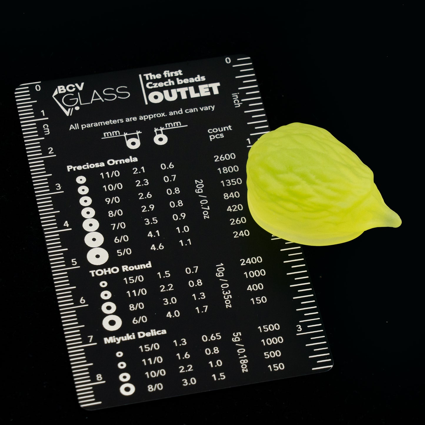 Uranium Glass Hedgehog – Handmade UV-Reactive Art Figurines, Czech Republic