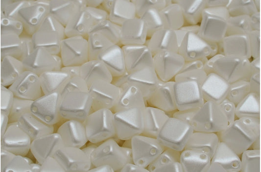 Pyramid Stud Beads，白色珍珠白 (02010-25001)，玻璃，捷克共和国