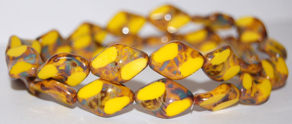 Table Cut Oval Beads With Propeller, Yellow Travertin (83120 86800), Glass, Czech Republic