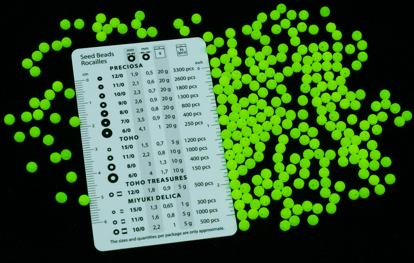 圆形压珠石灰霓虹灯 (25142)，玻璃，捷克共和国