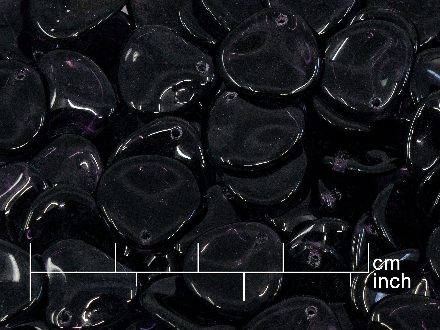 The first & the biggest bead outlet online since 2023 - huge selection, different colors, various shapes and sizes