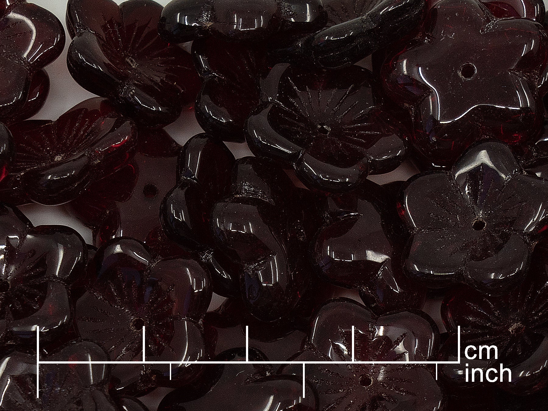 The first & the biggest bead outlet online since 2023 - huge selection, different colors, various shapes and sizes