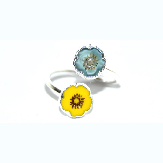 Adjustable Ring with Polished Czech Glass Bead, Hawaiian Flower 8 mm (G-36-C)