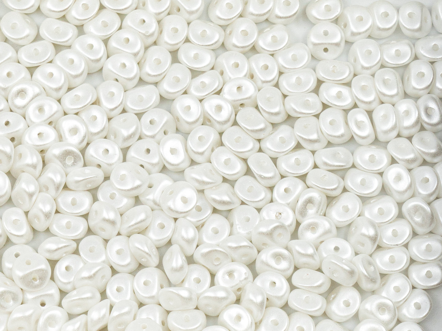 Es-o 2-hole round beads (like SuperDuo) Pastel White (25001), Glass, Czech Republic