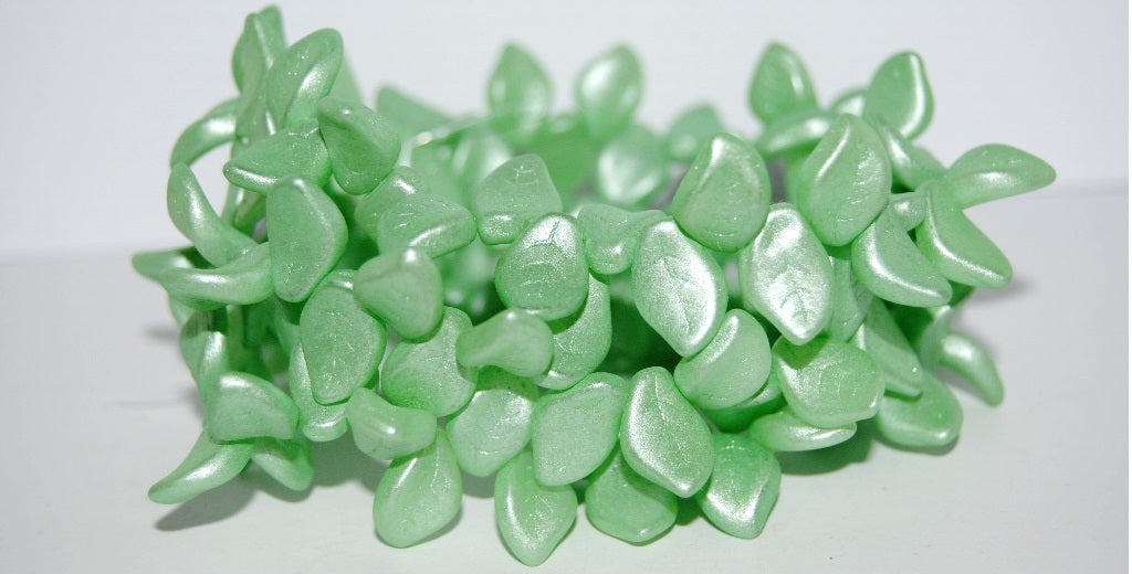Ovate Leaf Pressed Glass Beads, 70454 (70454), Glass, Czech Republic
