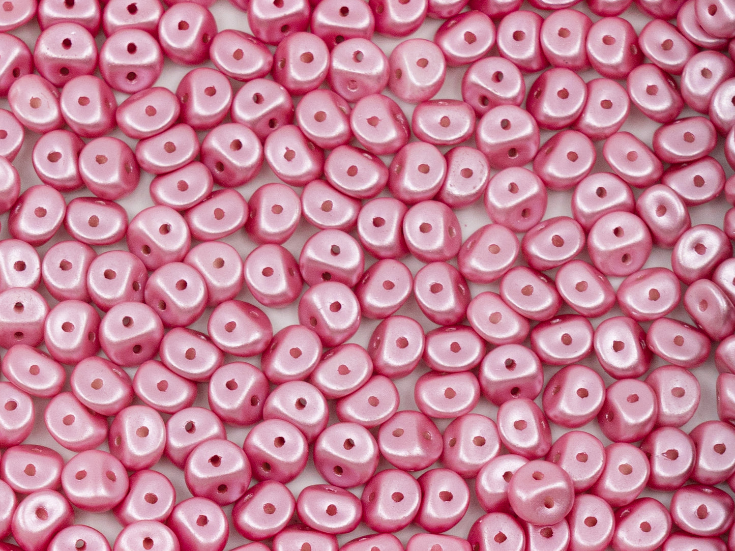 Es-o 2-hole round beads (like SuperDuo) Pastel Pink (25008), Glass, Czech Republic