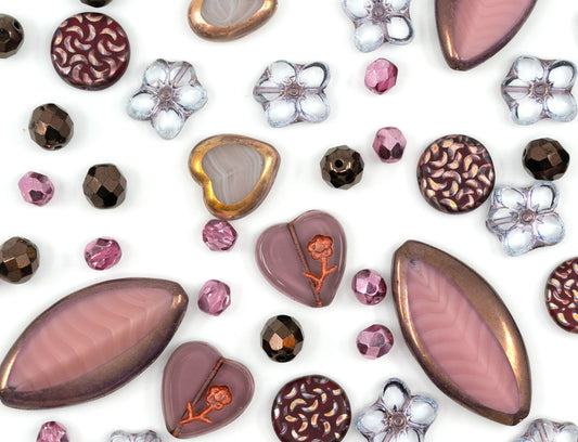 Fokaler Glasperlenmix mit tischgeschliffenen Blumen- und Schmetterlingsperlen, PG Pink Purple