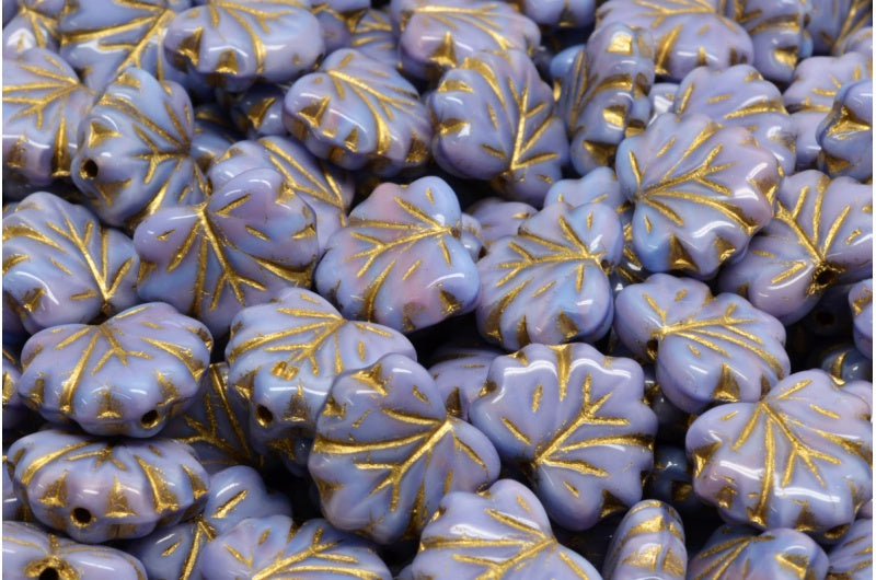 メープルリーフビーズ、不透明ライラックブルー、金線入り（37714-54302）、ガラス、チェコ共和国