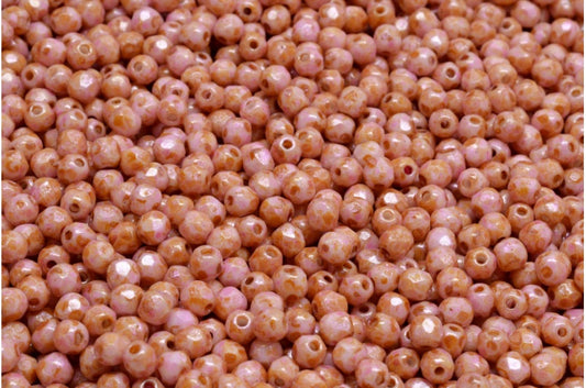 ファセット加工のラウンドビーズ、チョークホワイト、ピンクベージュ、光沢、斑点模様（03000-65323）、ボヘミアクリスタルガラス、チェコ共和国