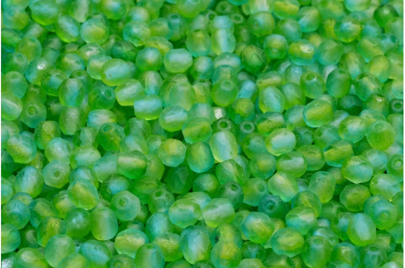 ファセット加工ビーズ ラウンド、マットイエローグリーン透明染色クリスタル（00030-84100-48010）、ボヘミアクリスタルガラス、チェコ共和国