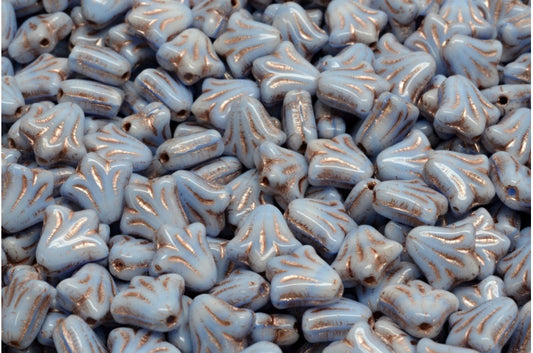 ユリの花のビーズ、ライトスカイブルーの銅の裏地付き（07314-54324）、ガラス、チェコ共和国