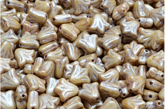 ユリの花のビーズ、白クリーム光沢斑点（02010-65321）、ガラス、チェコ共和国