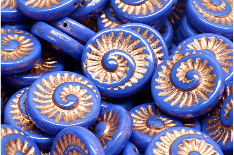 Fossile Muschelperlen, undurchsichtiges blaues Kupfer ausgekleidet (33050-54318), Glas, Tschechische Republik