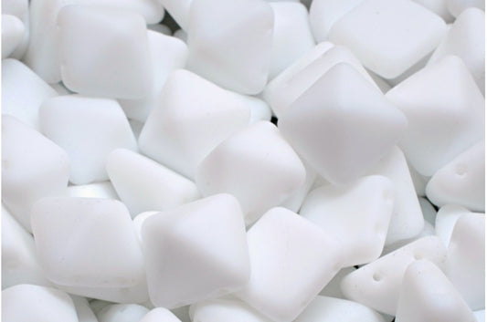 Pyramid Stud Beads，粉笔白色哑光 (03000-84100)，玻璃，捷克共和国
