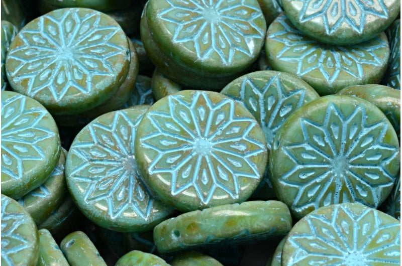 折纸花珠，绿松石石灰华淡蓝色内衬 (63130-86800-54308)，玻璃，捷克共和国