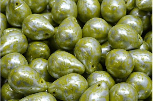 Teardrop Beads, Opaque Green 86700 (53400-86700), Glass, Czech Republic