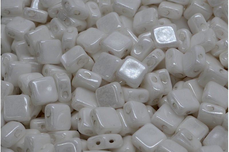 フラットシルキービーズ - 2穴、ホワイトヘマタイト（02010-14400）、ガラス、チェコ共和国