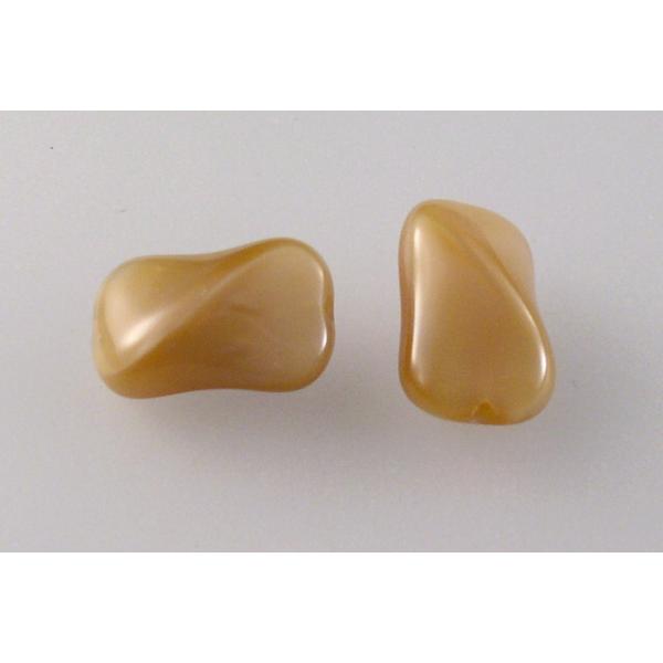 Pressed Beads Twisted Rectangle 15 x 10 mm, color: 14010, Bohemia Crystal Glass, Czechia 11130370