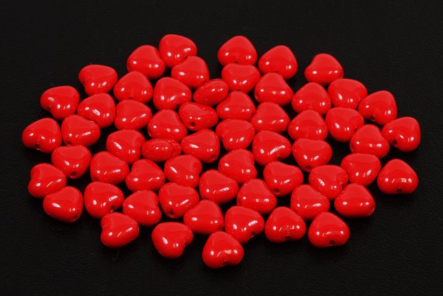 Heart Beads 6 x 6 mm, Opaque Red (93200), Bohemia Crystal Glass, Czechia 11179001