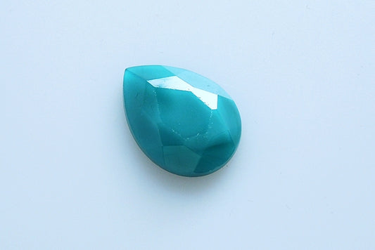 Crystal Glass Gemstone Drop 18 x 13 mm, Opaque Green (54010), Bohemia Crystal Glass, Czechia 2230