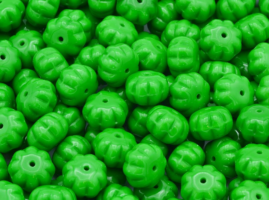 Pumpkin Beads 8 x 11 mm, Opaque Green (53330)