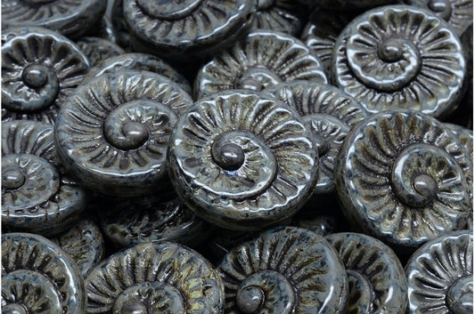 Fossile Muschelperlen, schwarzer Travertin (23980-86800), Glas, Tschechische Republik