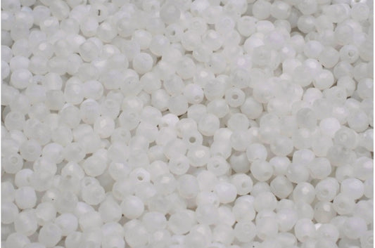 ファセット加工ラウンドビーズ、チョークホワイトマット（03000-84100）、ボヘミアクリスタルガラス、チェコ共和国