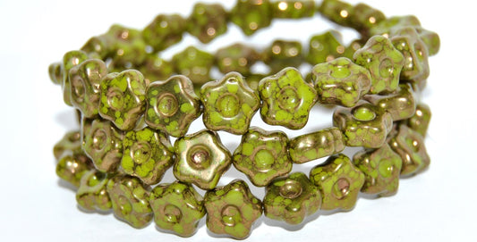 Simple Flower Pressed Glass Beads, Opaque Green 15415 (53400-15415), Glass, Czech Republic
